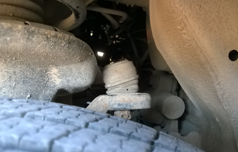 Illustration for article titled Is my tie-rod end shot?